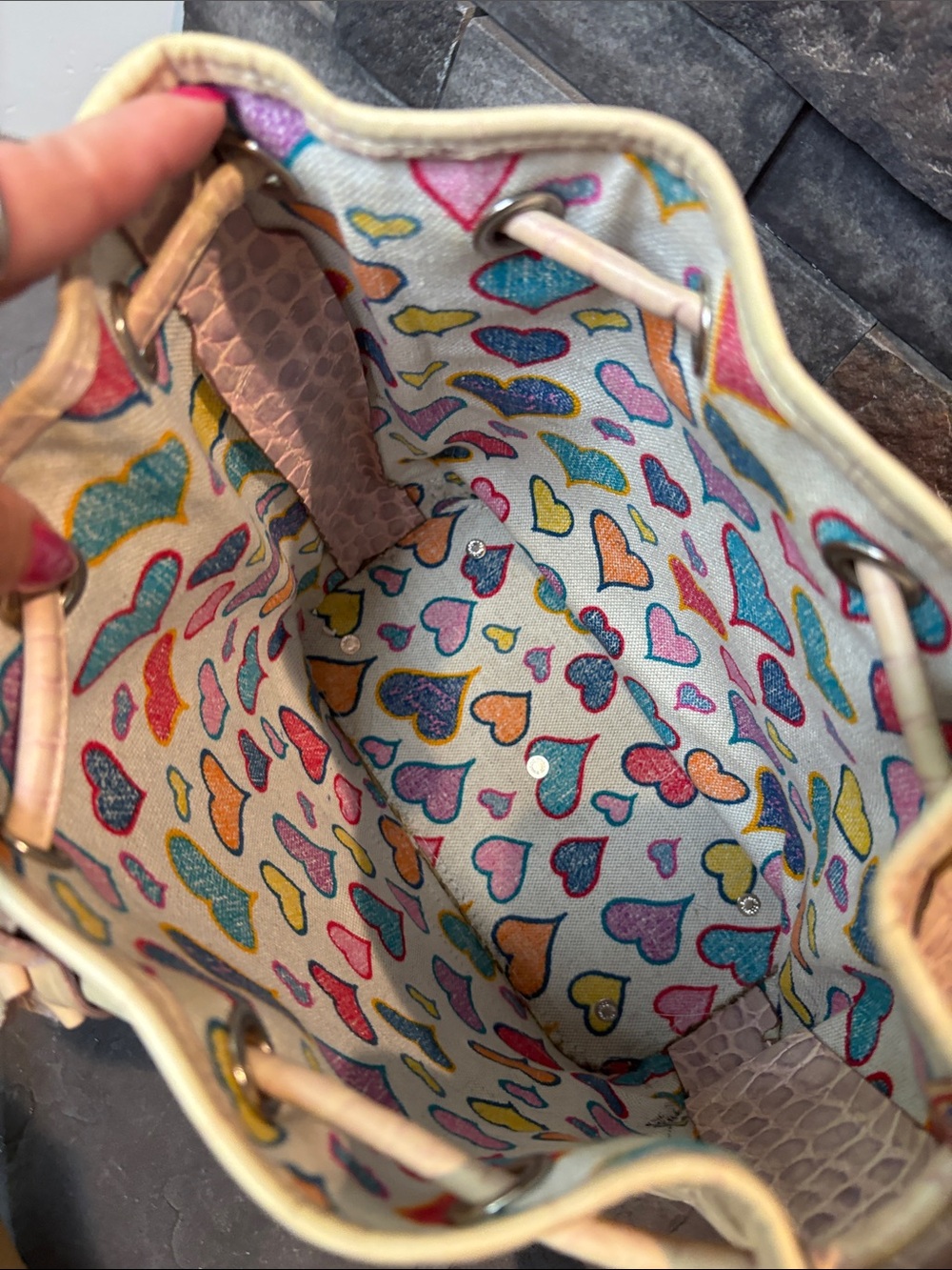 Dooney & Bourke Cream and Lilac Ombré Croc-Embossed Bucket Bag USA Vintage - Picture 5 of 13